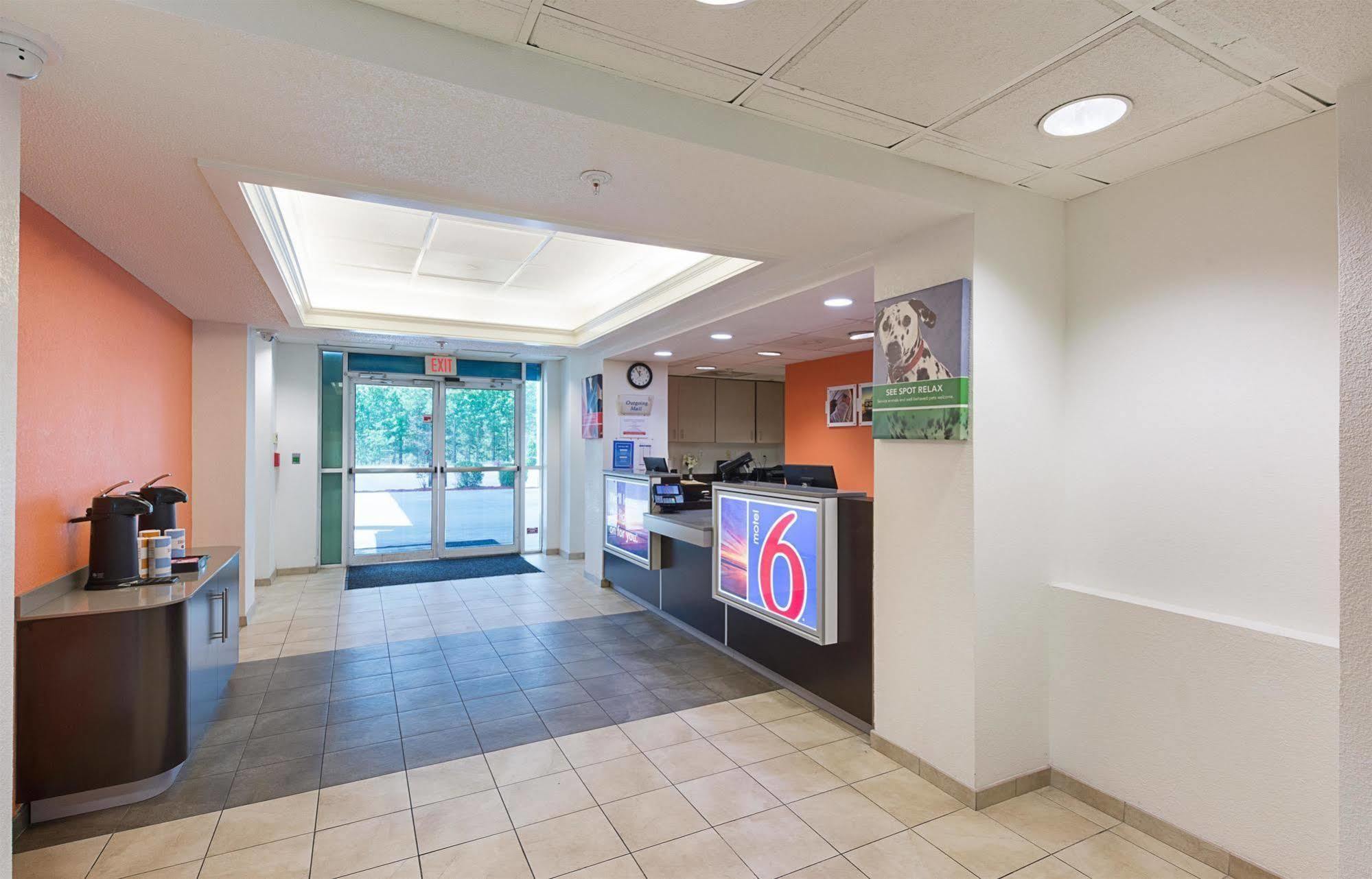 Motel 6-Columbia, Sc - Fort Jackson Area Luaran gambar