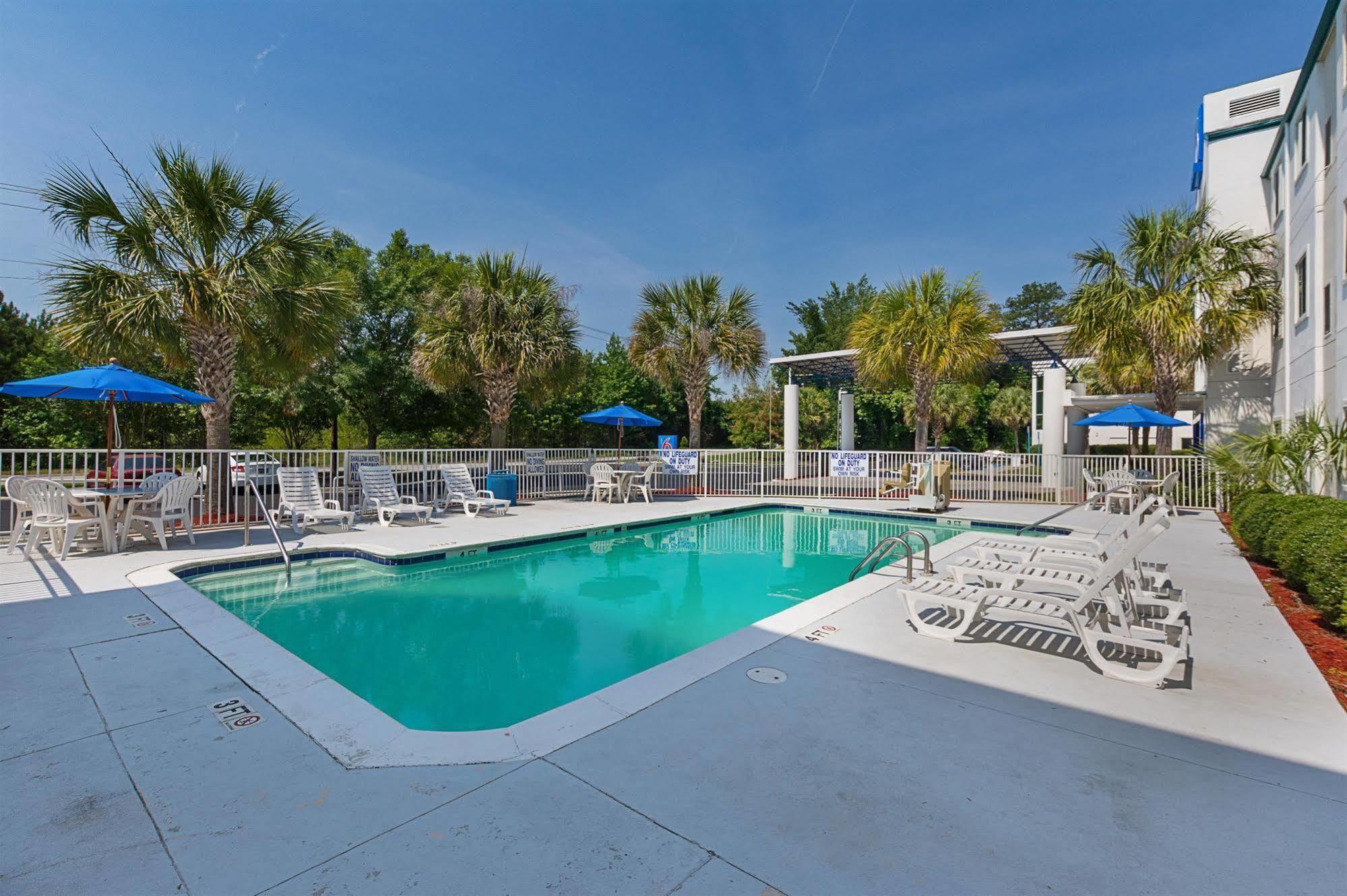 Motel 6-Columbia, Sc - Fort Jackson Area Luaran gambar